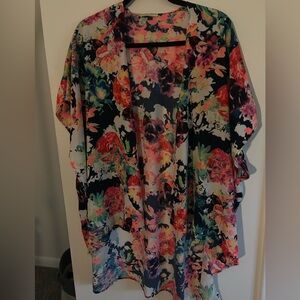 12 Pm By Mon Ami Colorful Floral Kimono